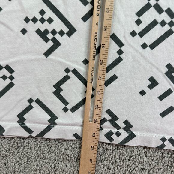 Nike Hoops Shirt Mens Medium Beige 8 Bit Digital Short Sleeve Yellow Swoosh FLAW - Picture 12 of 15